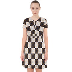 Illustration Checkered Pattern Decoration Adorable in Chiffon Dress