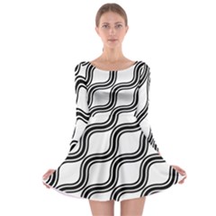 Diagonal-black White Long Sleeve Skater Dress by nateshop