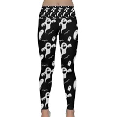 Halloween Background Ghost Pattern Lightweight Velour Classic Yoga Leggings by Amaryn4rt