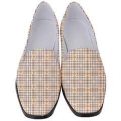 Portuguese Vibes - Brown and white geometric plaids Women s Classic Loafer Heels