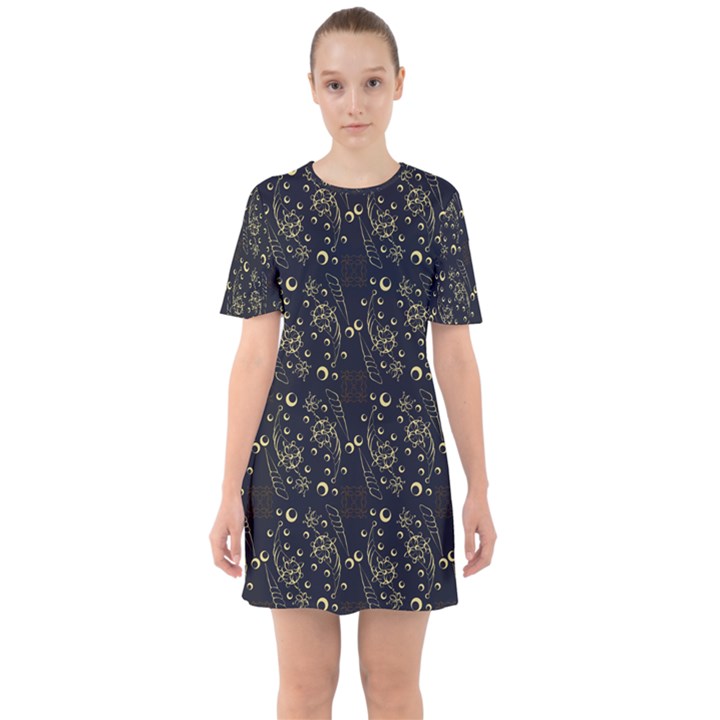 Seamless-pattern Sixties Short Sleeve Mini Dress