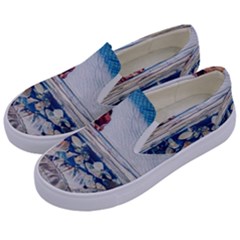 Fishes In Lake Garda Kids  Canvas Slip Ons by ConteMonfrey