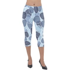 Sample Lightweight Velour Capri Leggings 