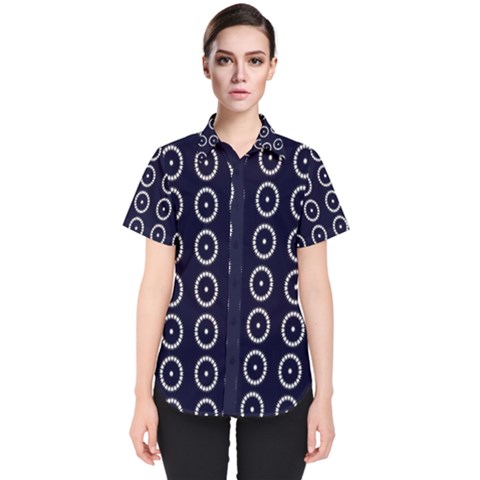 Sharp Circles Women s Short Sleeve Shirt by ConteMonfrey