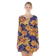 Seamless-pattern Floral Batik-vector Long Sleeve Velvet V-neck Dress by nateshop