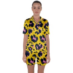Leopard-print-seamless-pattern Satin Short Sleeve Pajamas Set by Jancukart