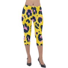 Leopard-print-seamless-pattern Lightweight Velour Capri Leggings 