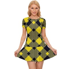 Yellow Diagonal Plaids Women s Sports Wear Set by ConteMonfrey