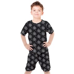 Black Cute Leaves Kids  Tee And Shorts Set by ConteMonfrey