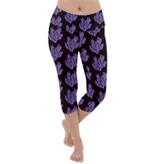 Black Seaweed Lightweight Velour Capri Yoga Leggings by ConteMonfrey