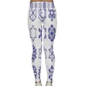 Various Types Of Snowflakes Classic Yoga Leggings View2