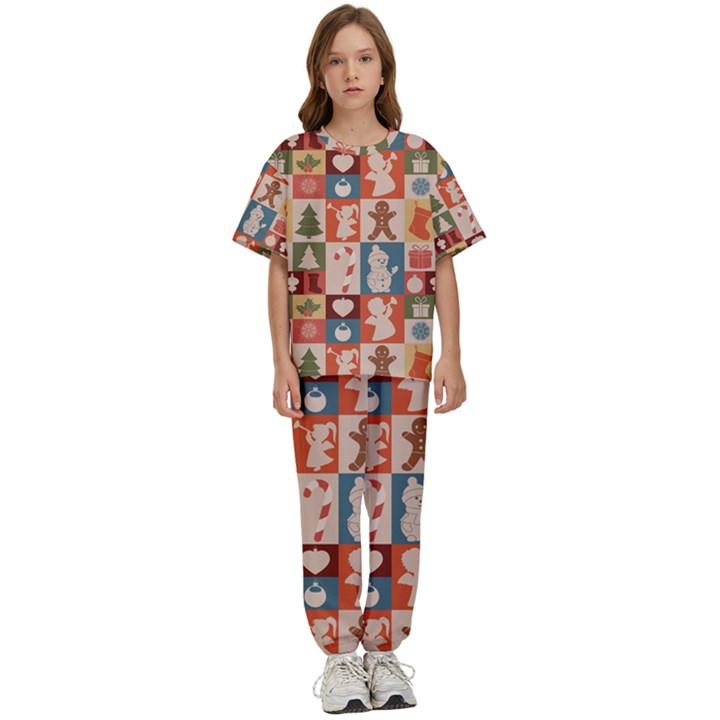 Cute Christmas Seamless Pattern Vector  - Kids  Tee and Pants Sports Set