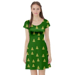 Green Christmas Trees Green Short Sleeve Skater Dress by TetiBright