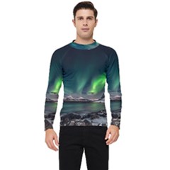 Aurora Borealis Photo Men s Long Sleeve Rash Guard by danenraven