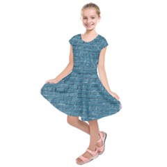 White And Blue Brick Wall Kids  Short Sleeve Dress