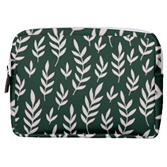 Leaves Foliage Plants Pattern Make Up Pouch (medium)