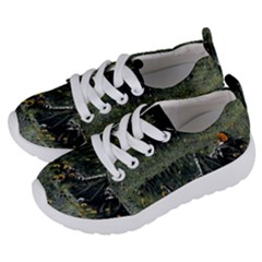 Astronaut Lying In Flowers Fantasy Kids  Lightweight Sports Shoes