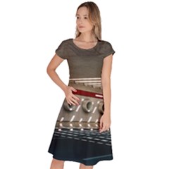 Patterned Tunnels On The Concrete Wall Classic Short Sleeve Dress