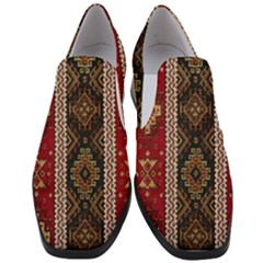Uzbek Pattern In Temple Women Slip On Heel Loafers