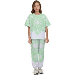 Floral Pattern T- Shirt Beautiful And Artistic Light Green Flower T- Shirt Kids  Tee And Pants Sports Set