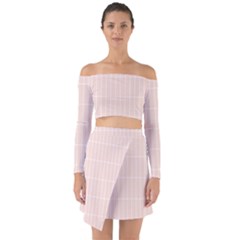 Rectangular Seamless Pattern T- Shirt Rectangular Grid Pattern - Pale Pink T- Shirt Off Shoulder Top With Skirt Set by maxcute