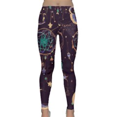 Bohemian  Stars, Moons, And Dreamcatchers Classic Yoga Leggings by HWDesign