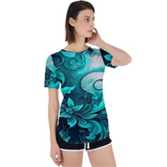 Turquoise Flower Background Perpetual Short Sleeve T-Shirt