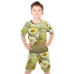 Watercolor Yellow And-white Flower Background Kids  Tee And Shorts Set by artworkshop