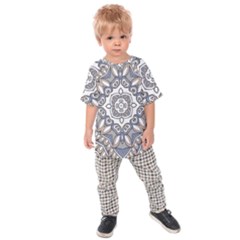 Flower Art Decorative Mandala Pattern Ornamental Kids  Raglan Tee