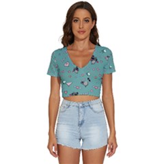 Raccoon Texture Seamless Scrapbooking Hearts V-Neck Crop Top