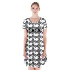 Pattern 160 Short Sleeve V-neck Flare Dress by GardenOfOphir