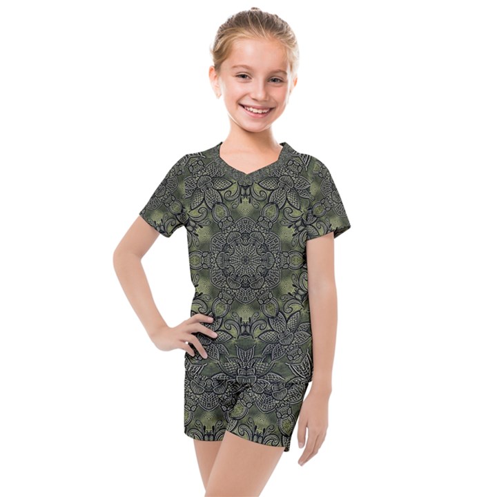 Mandala Rosette Kaleidoscope Floral Background Kids  Mesh Tee and Shorts Set