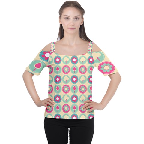 Chic Floral Pattern Cutout Shoulder Tee by GardenOfOphir