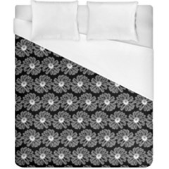 Black And White Gerbera Daisy Vector Tile Pattern Duvet Cover (california King Size) by GardenOfOphir