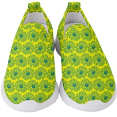 Gerbera Daisy Vector Tile Pattern Kids  Slip On Sneakers by GardenOfOphir