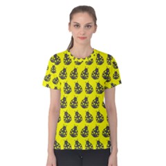 Ladybug Vector Geometric Tile Pattern Women s Cotton Tee