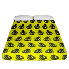 Ladybug Vector Geometric Tile Pattern Fitted Sheet (California King Size)