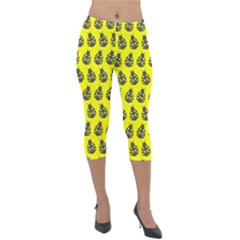 Ladybug Vector Geometric Tile Pattern Lightweight Velour Capri Leggings 