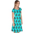 Ladybug Vector Geometric Tile Pattern Classic Short Sleeve Dress View3