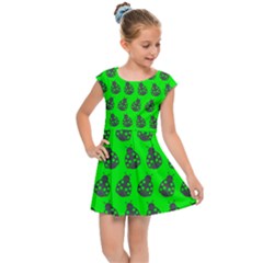 Ladybug Vector Geometric Tile Pattern Kids  Cap Sleeve Dress by GardenOfOphir