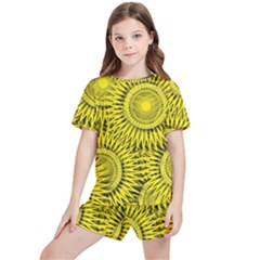 Abstract Sun Pattern Yellow Background Kids  Tee And Sports Shorts Set by Jancukart