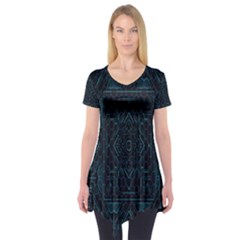 Geometric-art-003 Short Sleeve Tunic  by nateshop