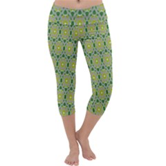 Leaf - 02 Capri Yoga Leggings