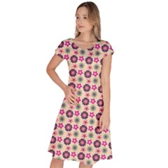 Cute Floral Pattern Classic Short Sleeve Dress by GardenOfOphir