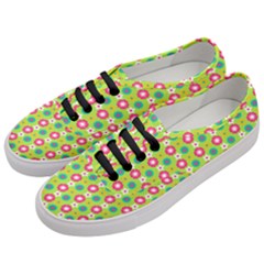 Cute Floral Pattern Women s Classic Low Top Sneakers