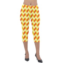 Modern Retro Chevron Patchwork Pattern Lightweight Velour Capri Leggings 