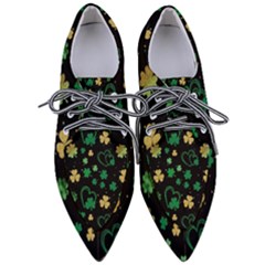 Clovers Flowers Clover Pat Pointed Oxford Shoes by Ravend