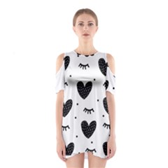 Hearts-57 Shoulder Cutout One Piece Dress by nateshop