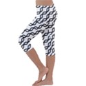 Diagonal-stripe-pattern Kids  Lightweight Velour Capri Leggings  View2