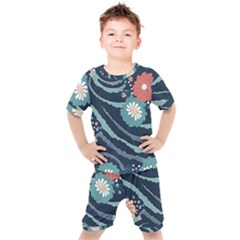 Waves Flowers Pattern Water Floral Minimalist Kids  Tee And Shorts Set